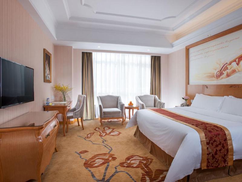 Vienna Hotel Dongguan Shi Bagian luar foto